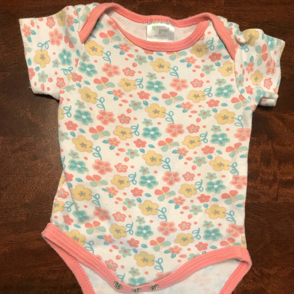 Baby Girl Floral Short-Sleeve Onesie 3-6 Month